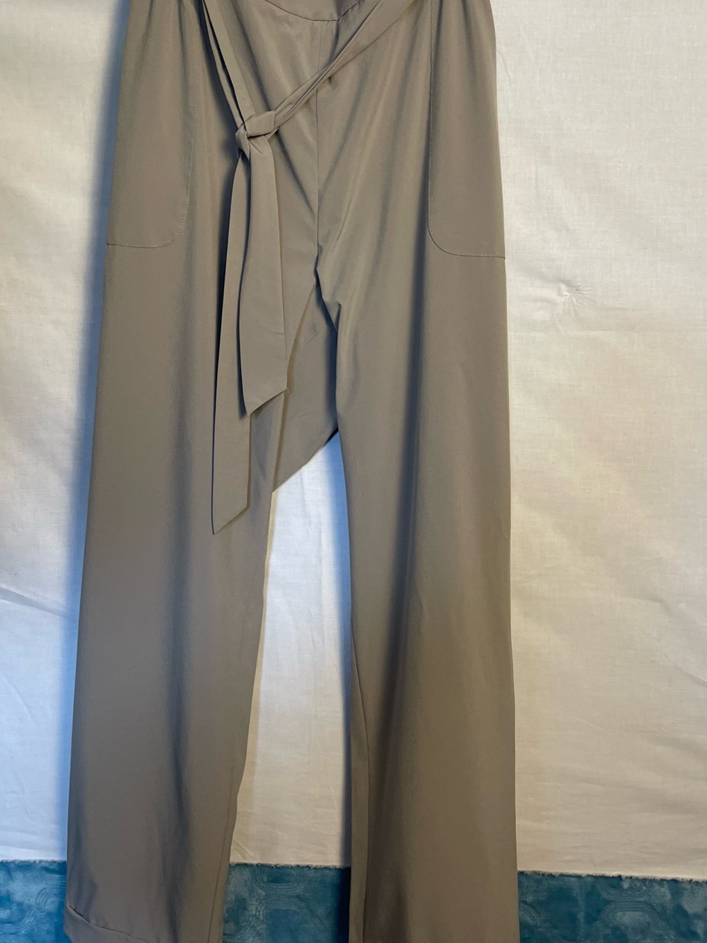 Banana Republic Women's Wide-Leg Pants in Taupe